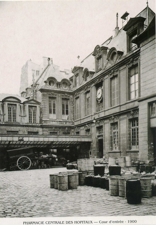 PCH-cour-d’entrée-1900